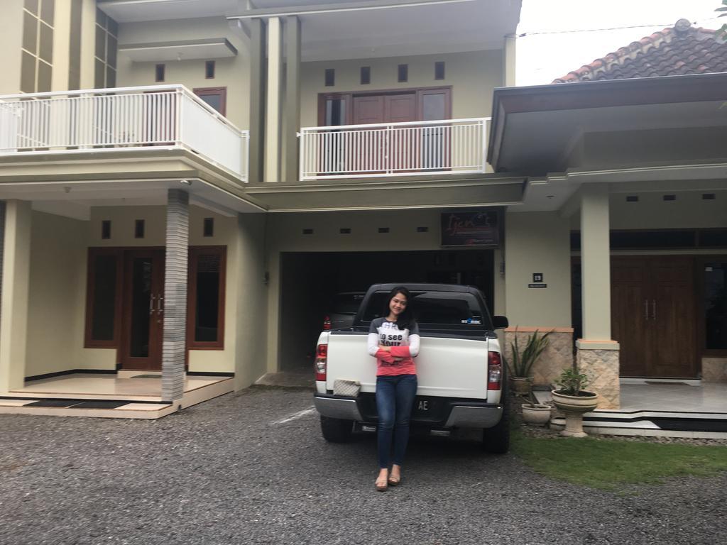 Ijen Bondowoso Home Stay Zewnętrze zdjęcie